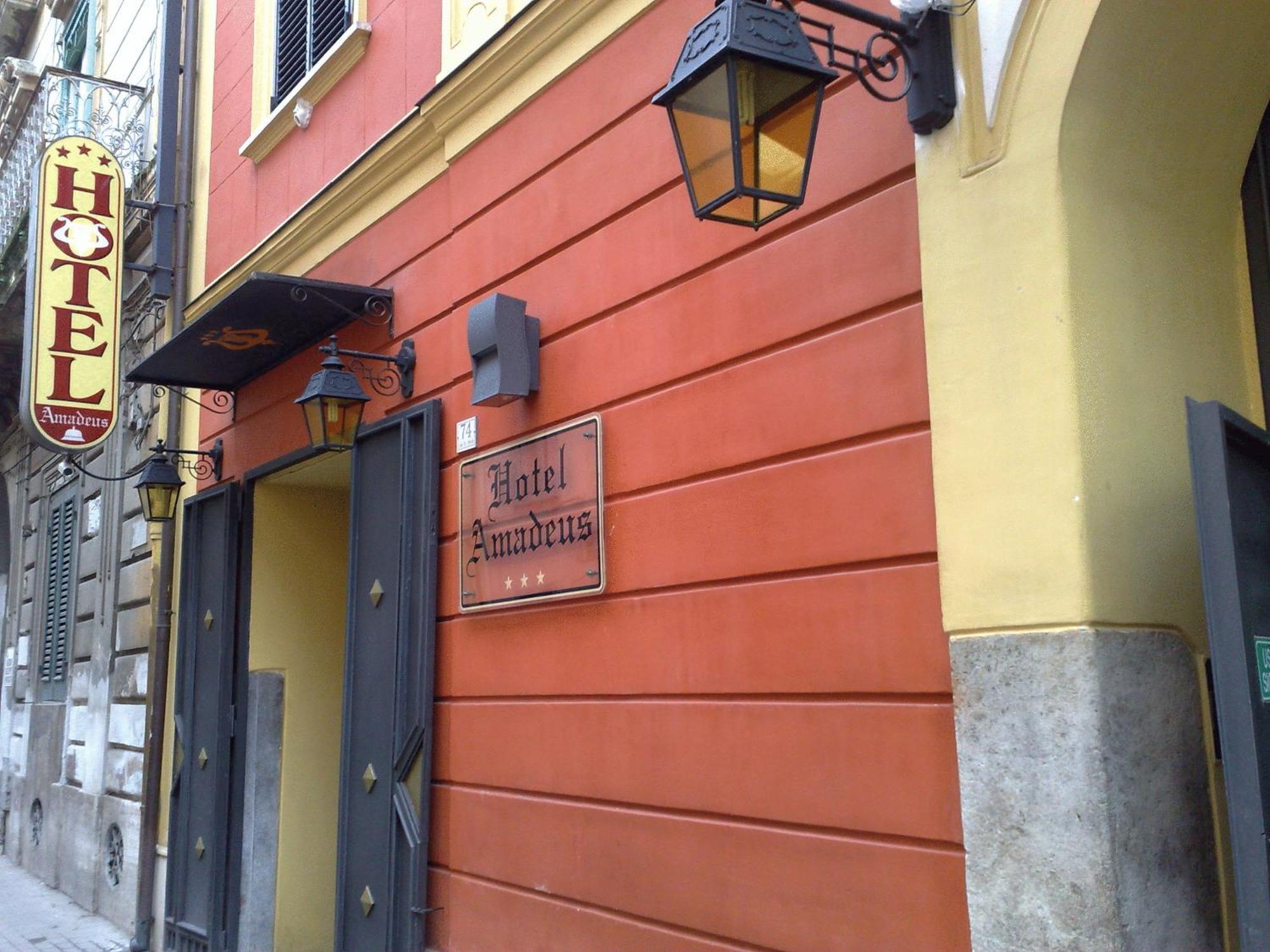 Hotel Amadeus Caserte Extérieur photo